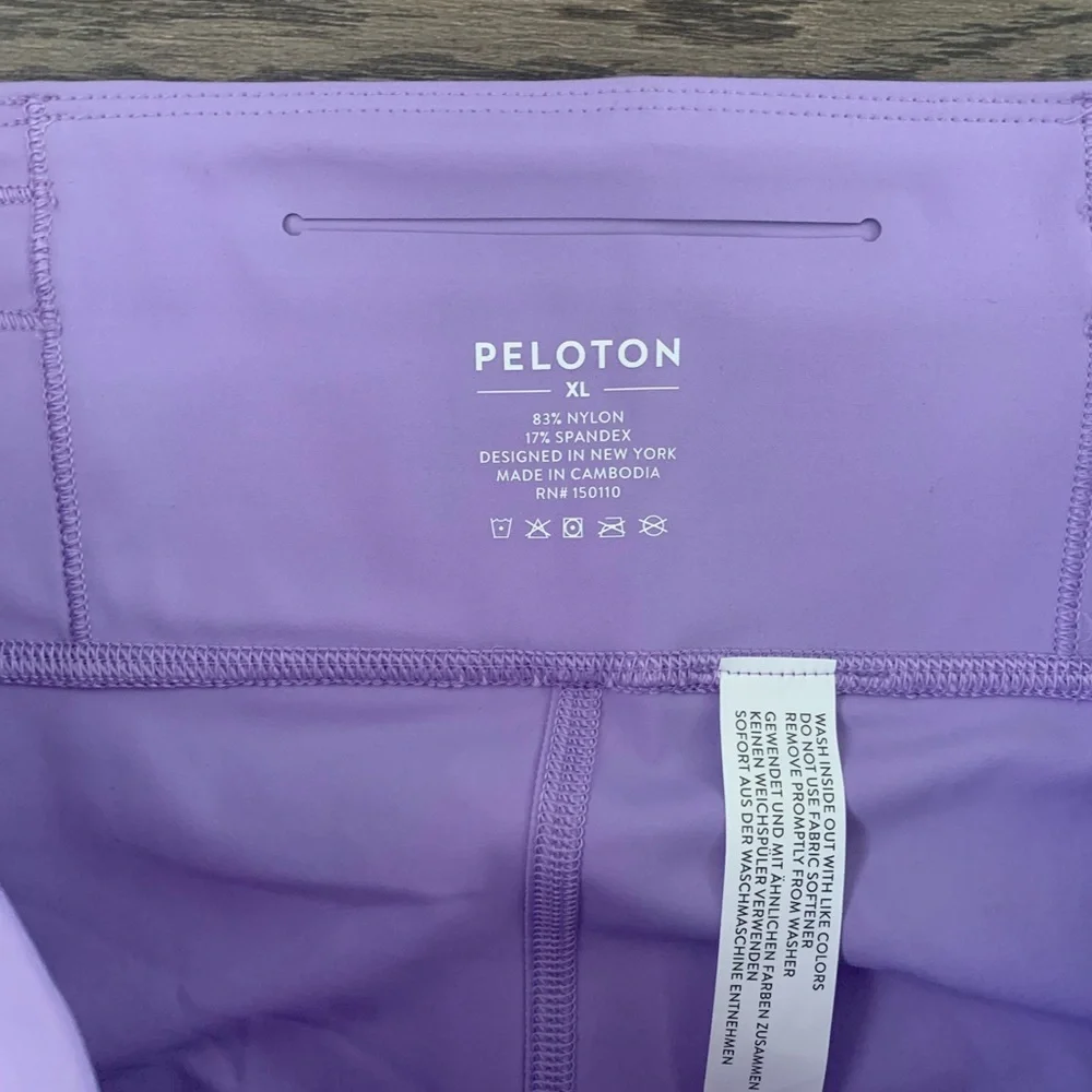 Peloton‎ Essential Mid-Rise Capri - Size XL - Purple - NWT - Picture 11 of 12